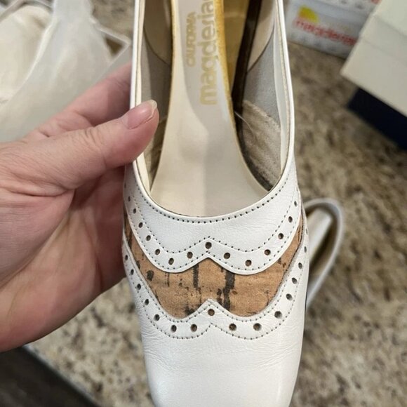 Vintage California Magdesians Women’s White Leather Cork Wedges Shoes 6M - Picture 3 of 11